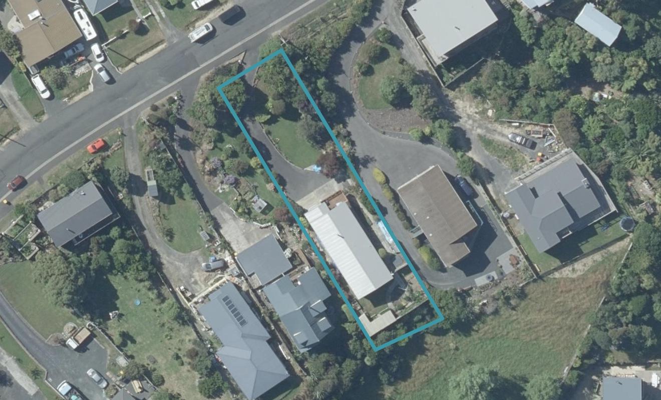 18 Bennett Road, Ocean View, Dunedin - Carousel 1