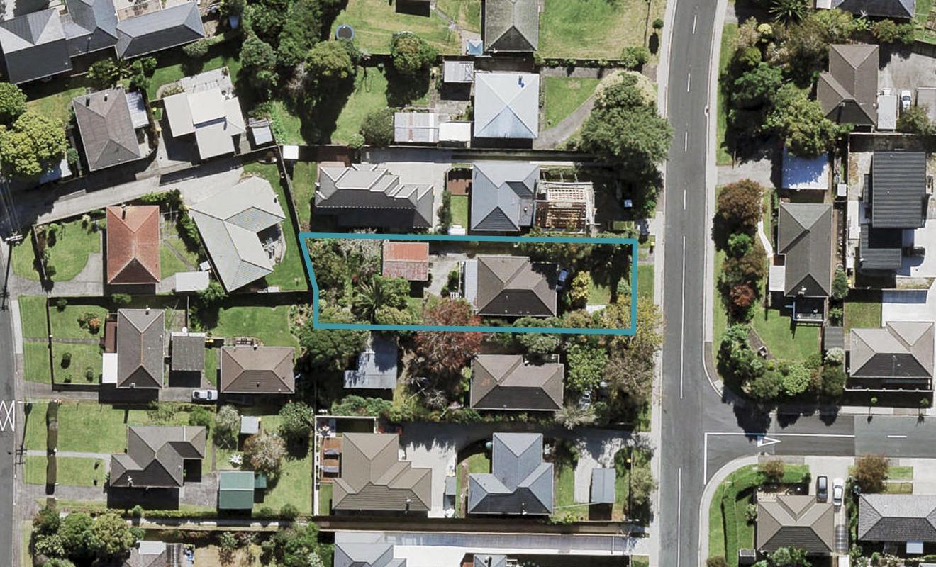 34 Kervil Avenue, Te Atatu Peninsula, Auckland - Carousel 1