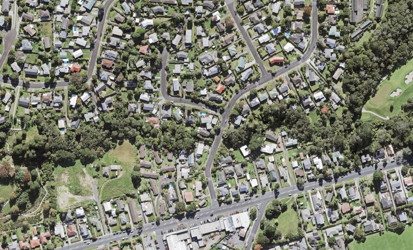 1/47 Taupo Street, Green Bay, Auckland - Carousel 1