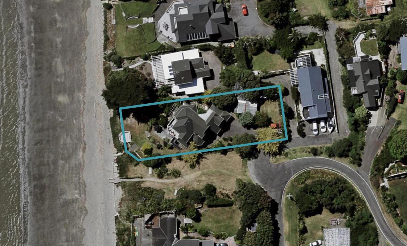 28 Kohutuhutu Road, Raumati Beach, Paraparaumu - Carousel 1