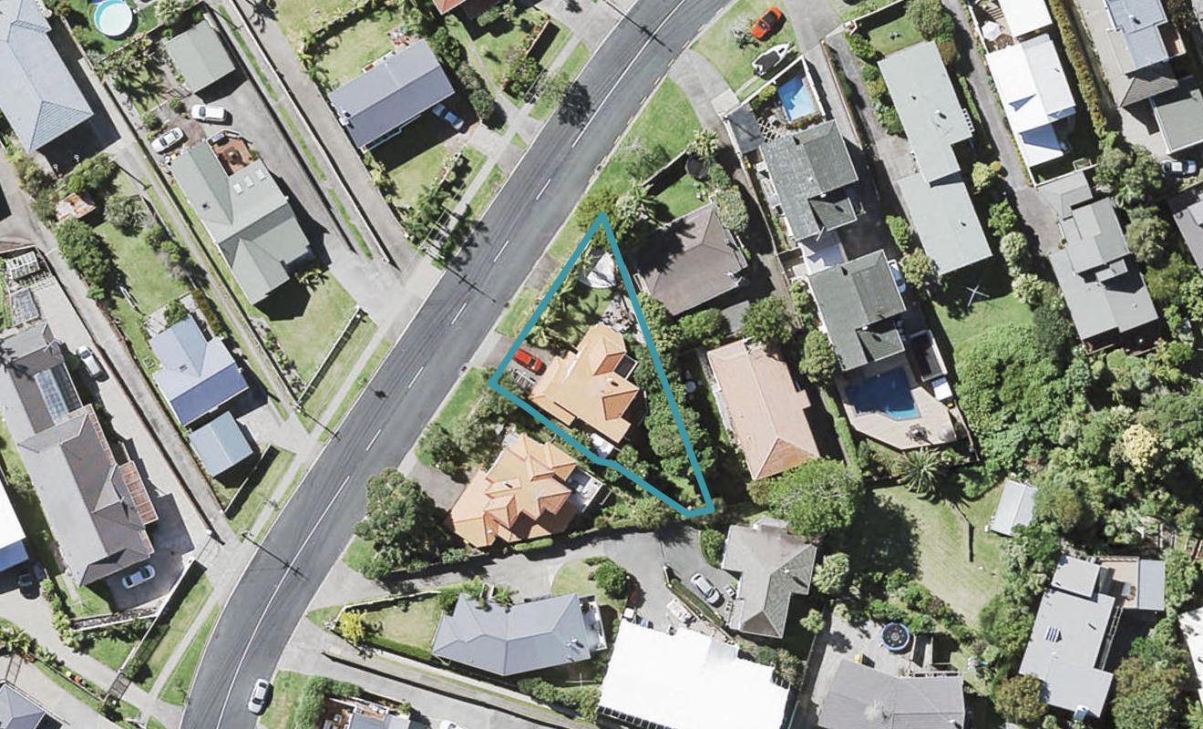 38B Kowhai Road, Campbells Bay, Auckland - Carousel 1