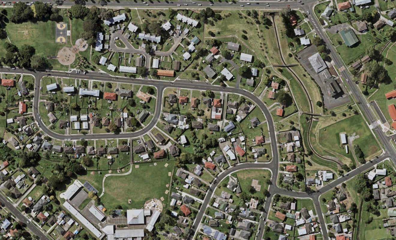 25 Cobham Crescent, Otara, Auckland - Carousel 1