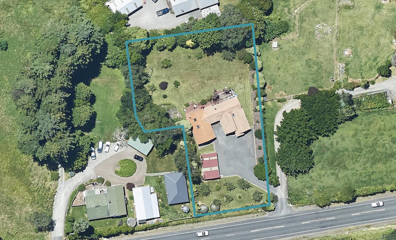 547 Welcome Bay Road, Welcome Bay, Tauranga - Carousel 1
