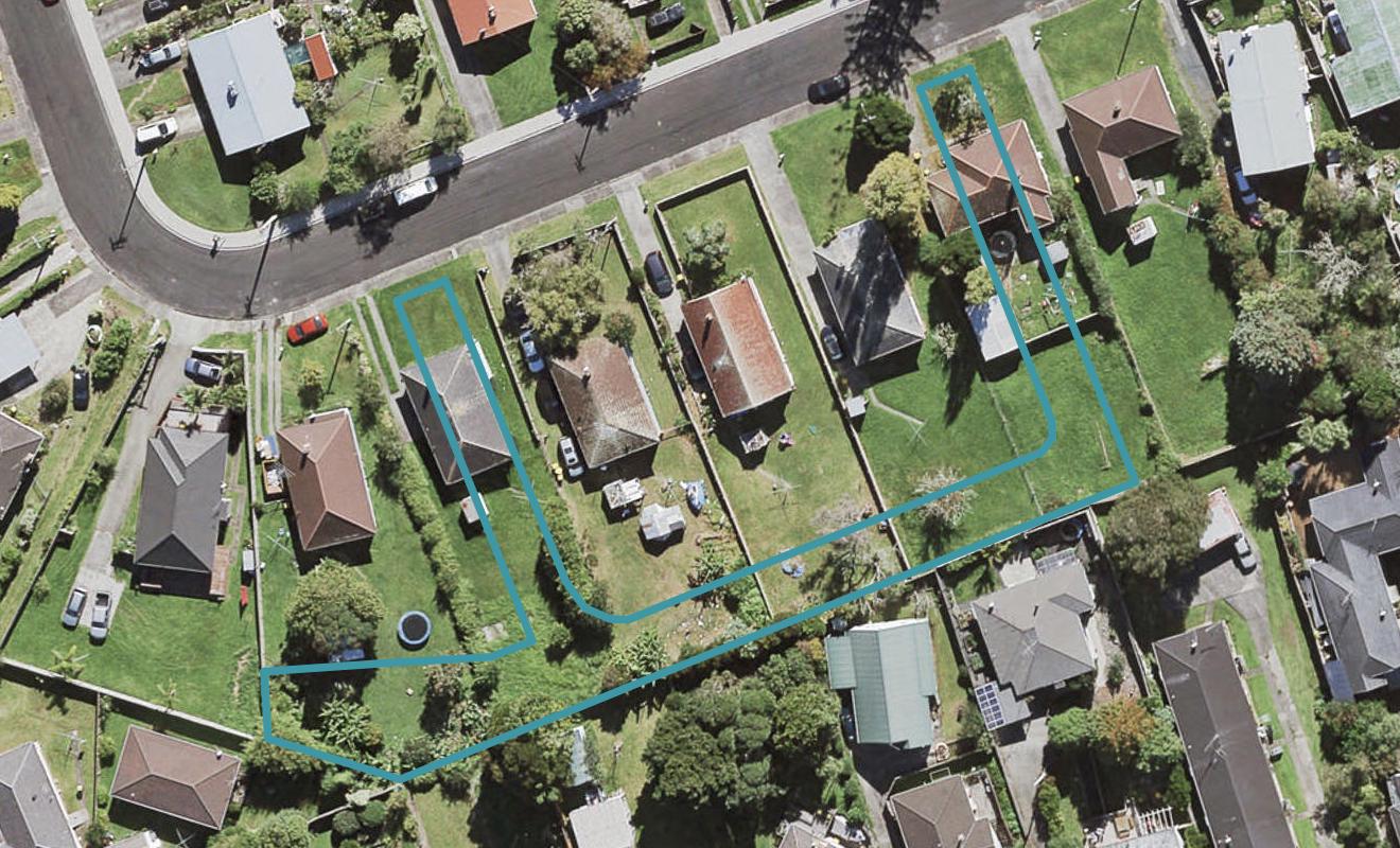 12 Taruke Crescent, Birkdale, Auckland - Carousel 1