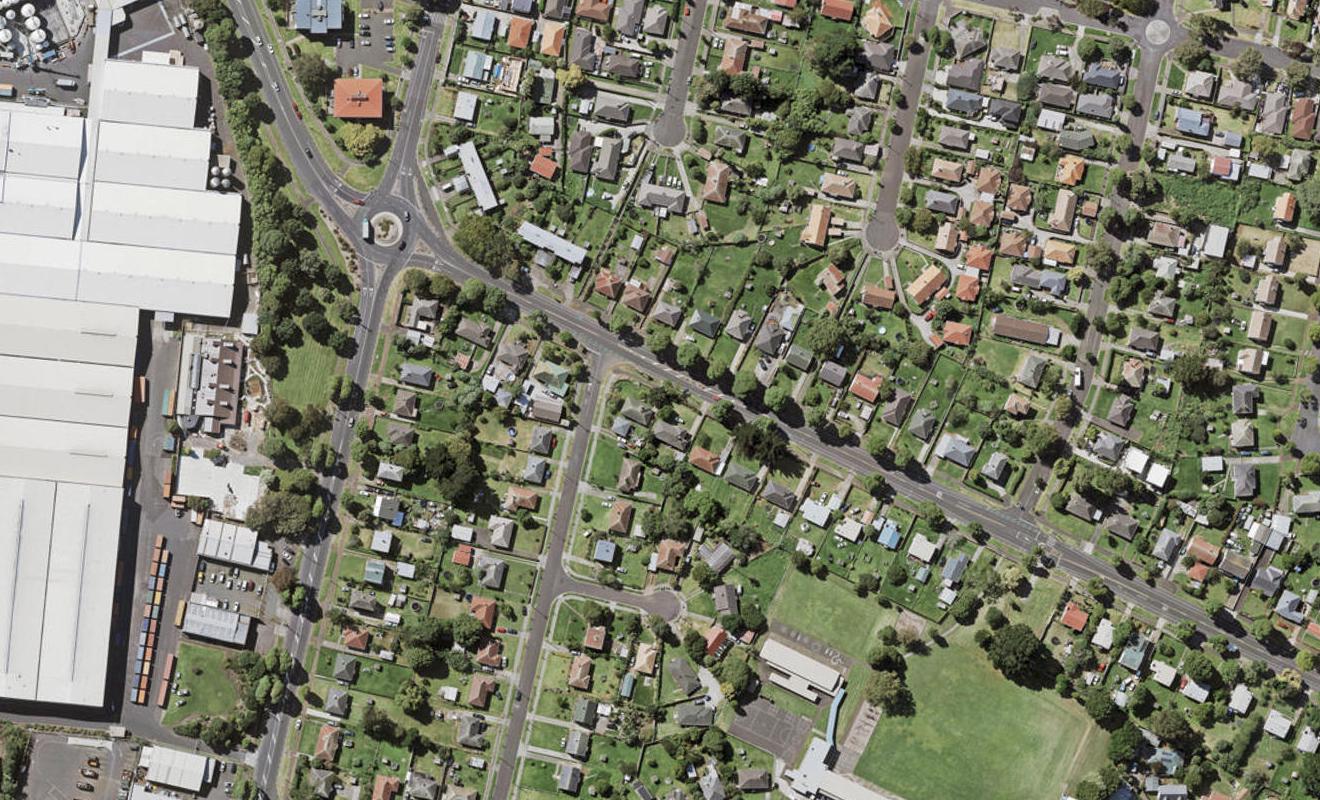 1/215 Tripoli Road, Point England, Auckland - Carousel 1