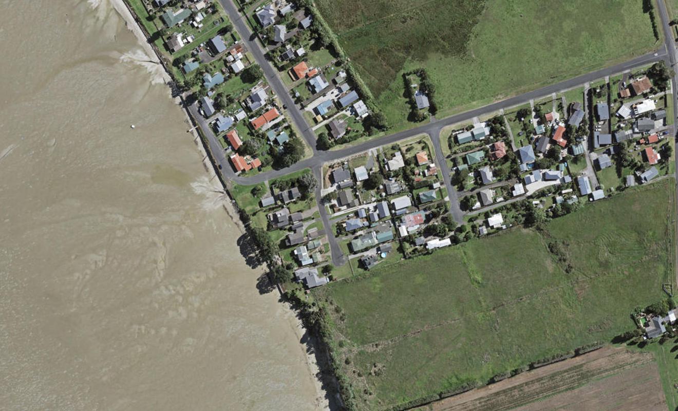 1A First Avenue, Waiuku - Carousel 1