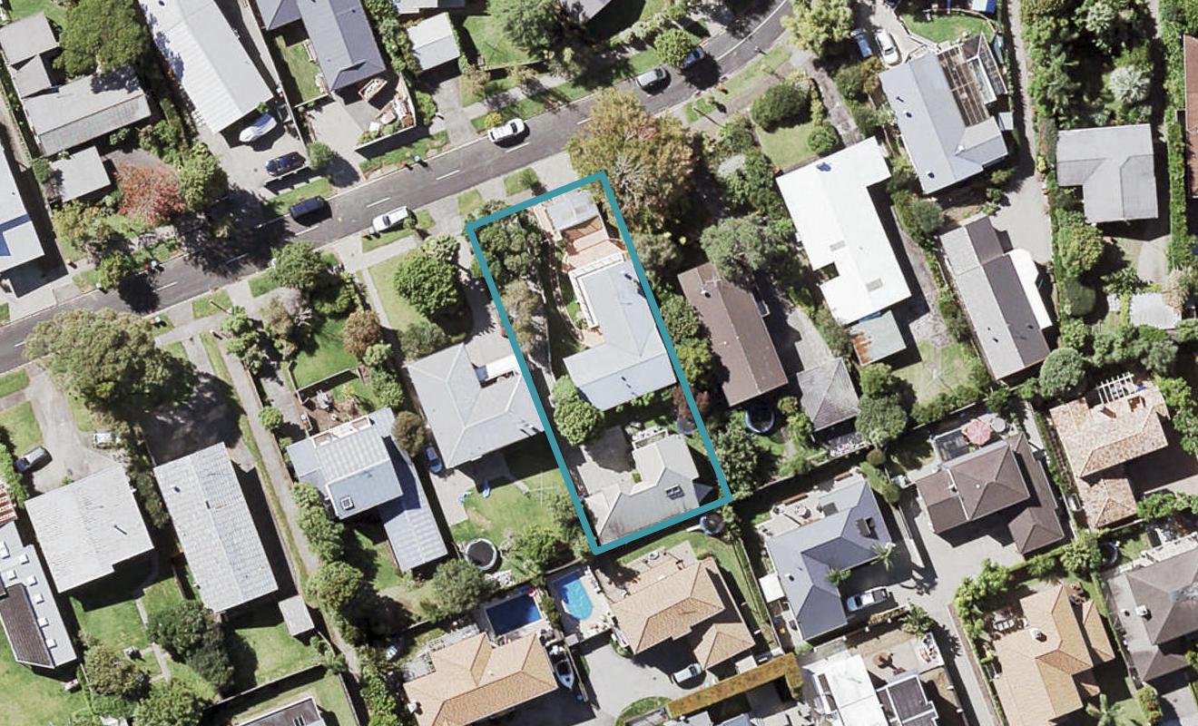 2/44 Pembroke Crescent, Glendowie, Auckland - Carousel 1