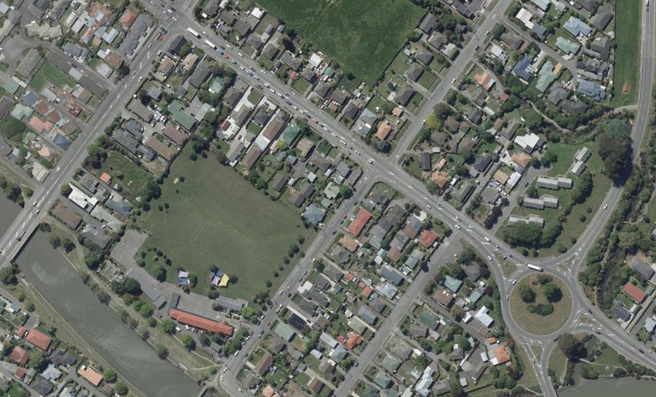 4 Gould Crescent, Woolston, Christchurch - Carousel 1