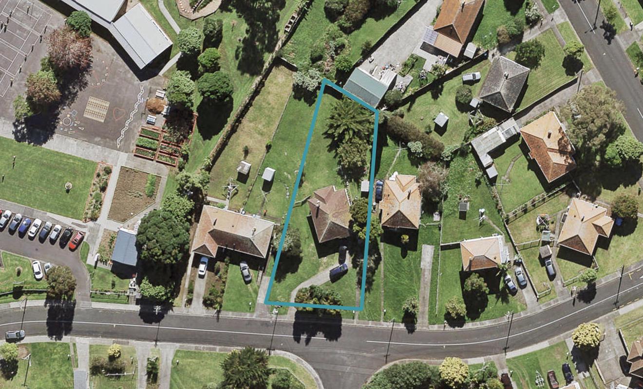 7 Holdsworth Avenue, Wesley, Auckland - Carousel 1