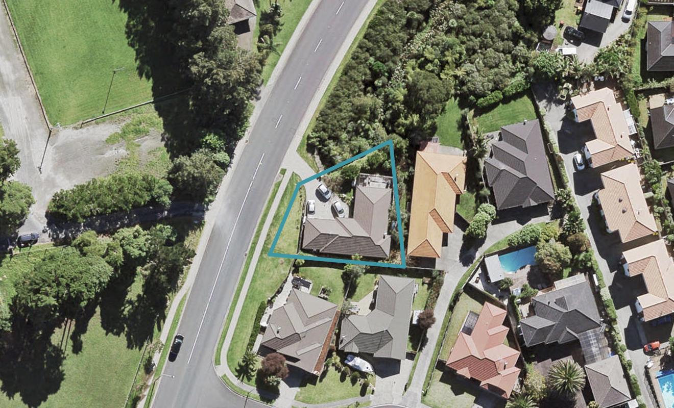 11 Orwell Road, Greenhithe, Auckland - Carousel 1