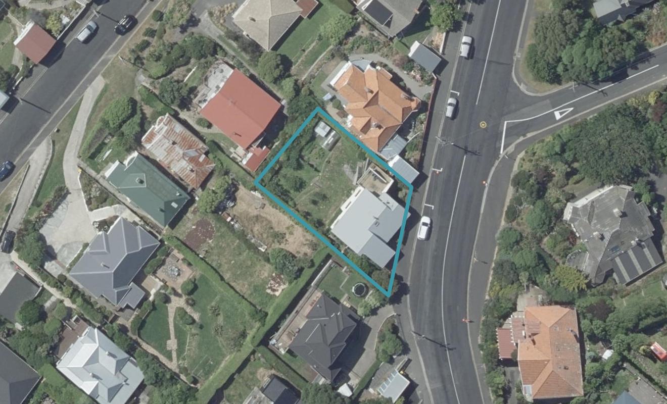 32 Tomahawk Road, Andersons Bay, Dunedin - Carousel 1