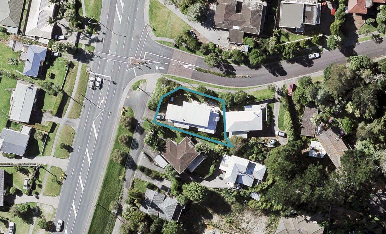 703 East Coast Road, Browns Bay, Auckland - Carousel 1
