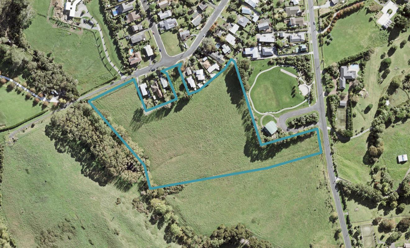 38 Gails Drive, Okura, Auckland - Carousel 1