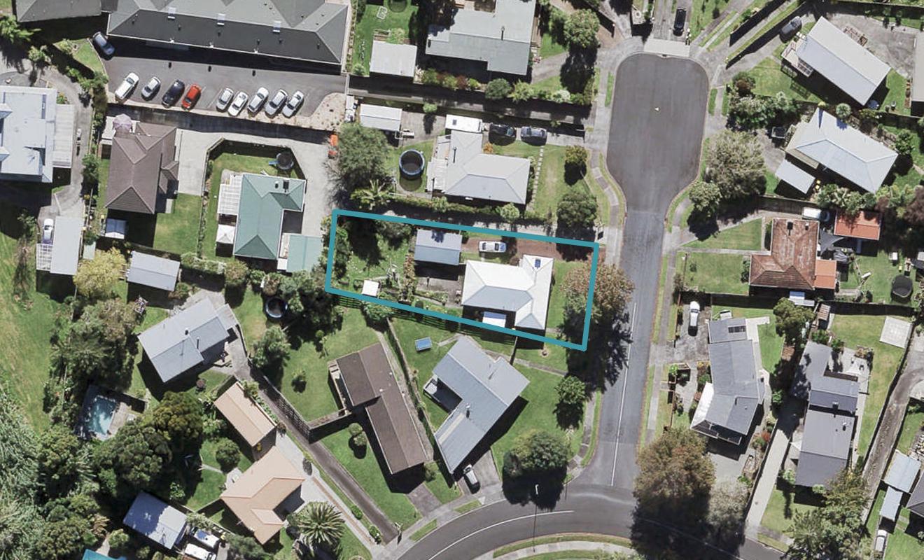 3 Orchid Place, Te Atatu South, Auckland - Carousel 1