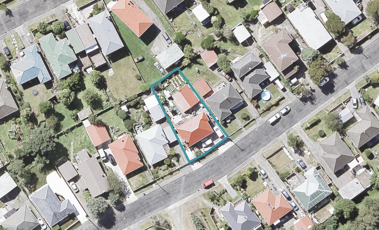 18 Gardiner Grove, Wainuiomata, Lower Hutt - Carousel 1