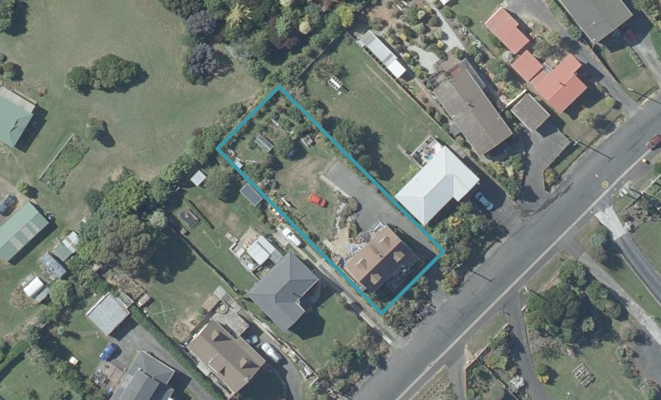 29 Bennett Road, Ocean View, Dunedin - Carousel 1