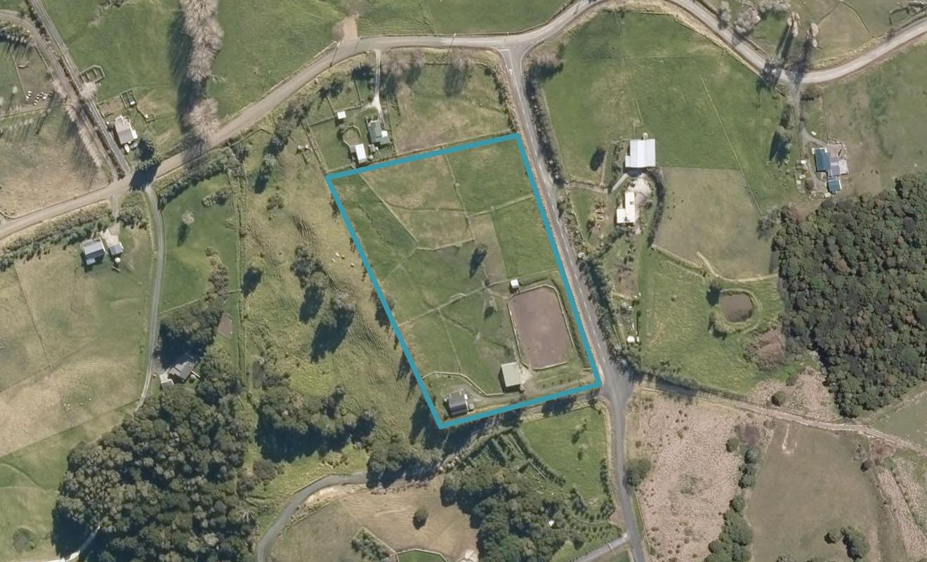 6 Tawa Avenue, Kaiwaka - Carousel 1