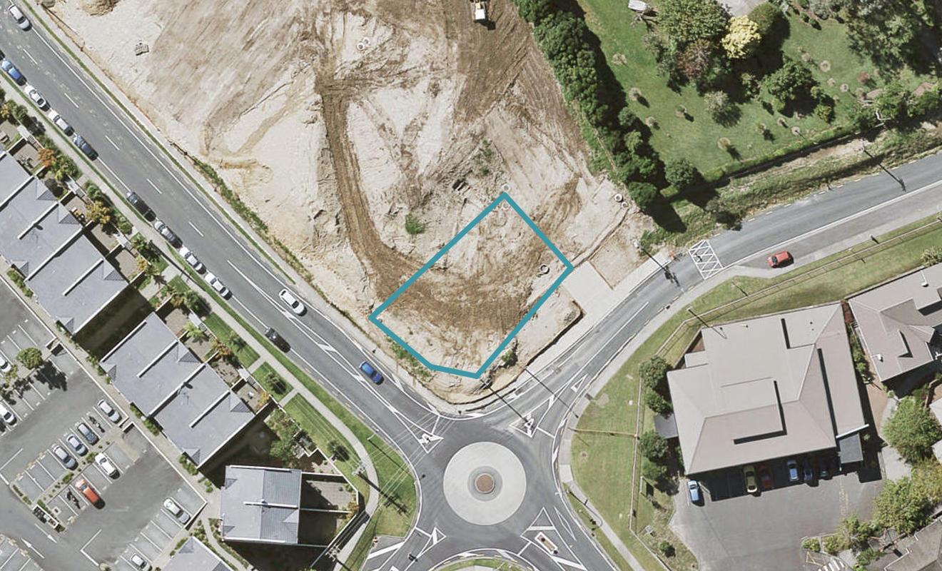153 McClymonts Road, Oteha, Auckland - Carousel 1