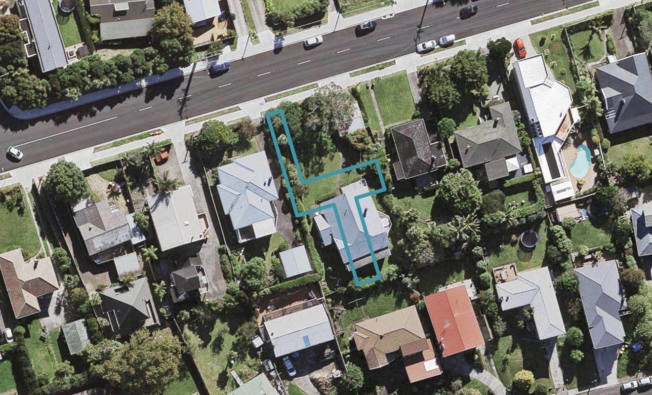 23E Pupuke Road, Birkenhead, Auckland - Carousel 1
