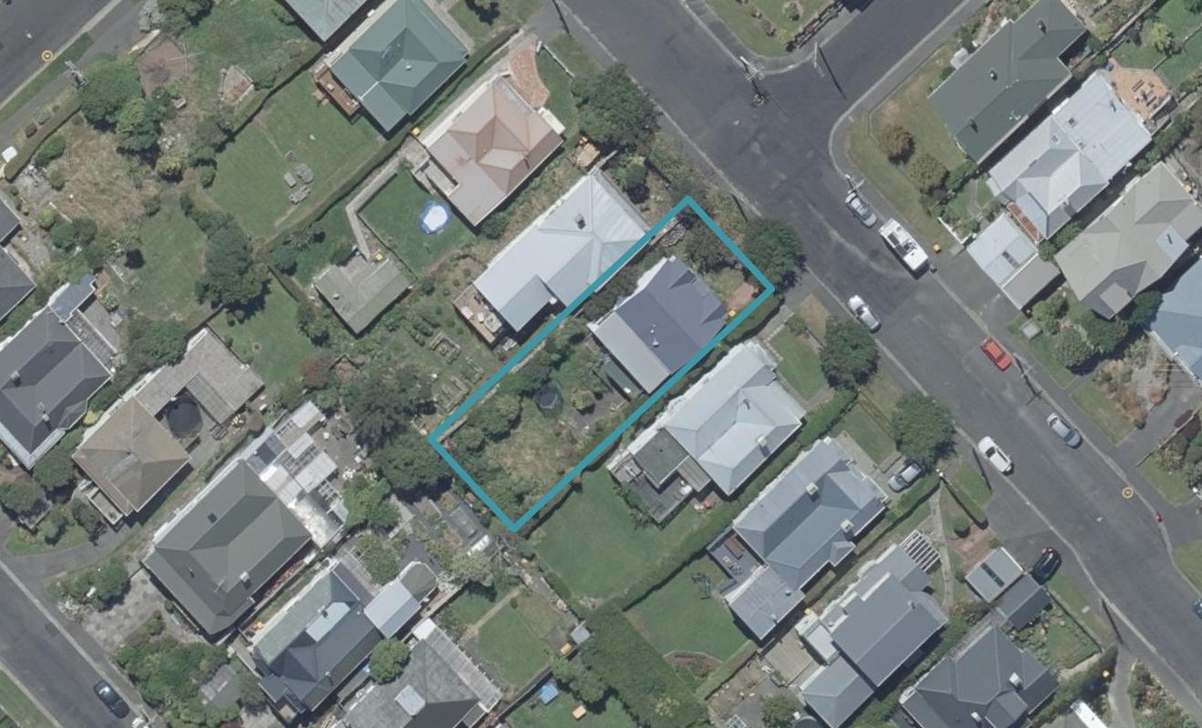 29 Orbell Street, Dalmore, Dunedin - Carousel 1