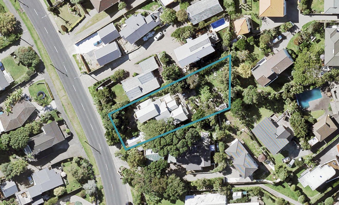 567 Beach Road, Murrays Bay, Auckland - Carousel 1