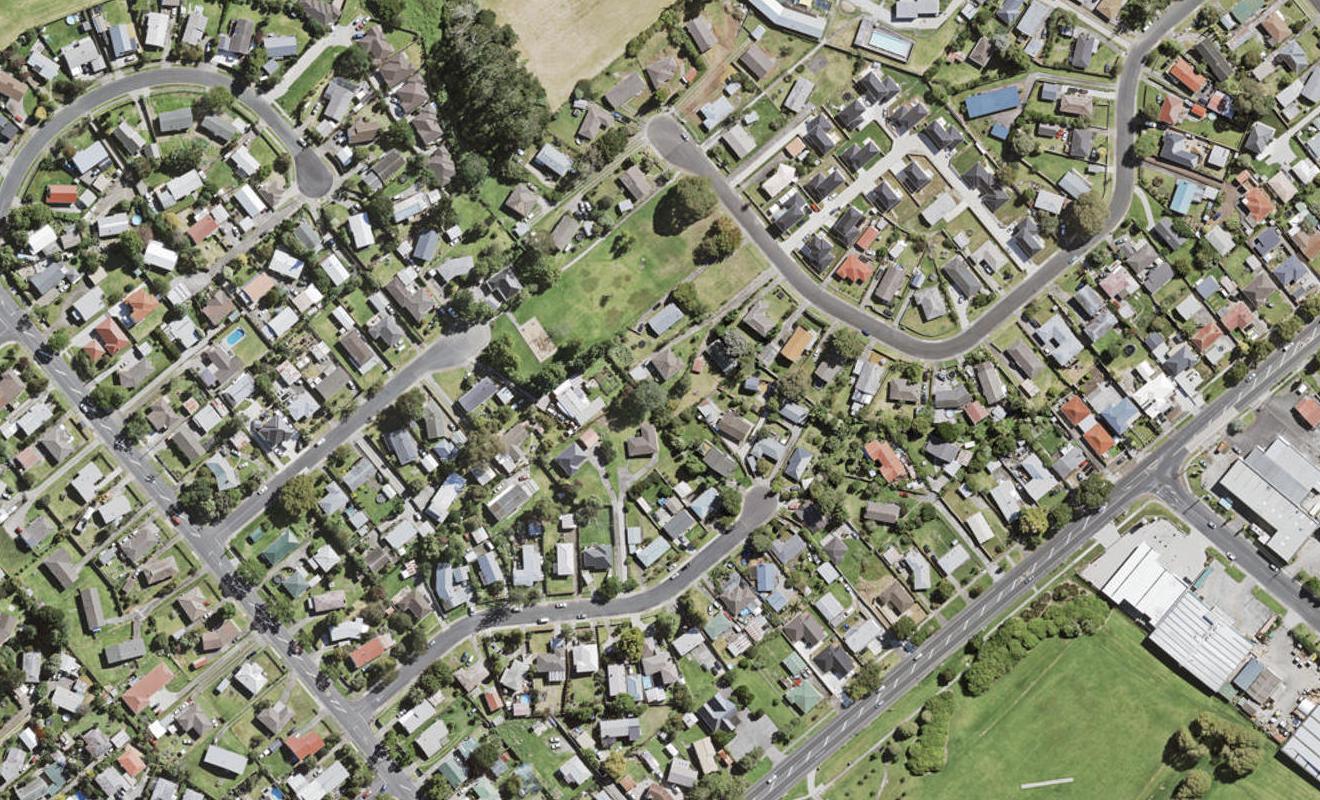 14 Aporo Tawhito Lane, Henderson, Auckland - Carousel 1