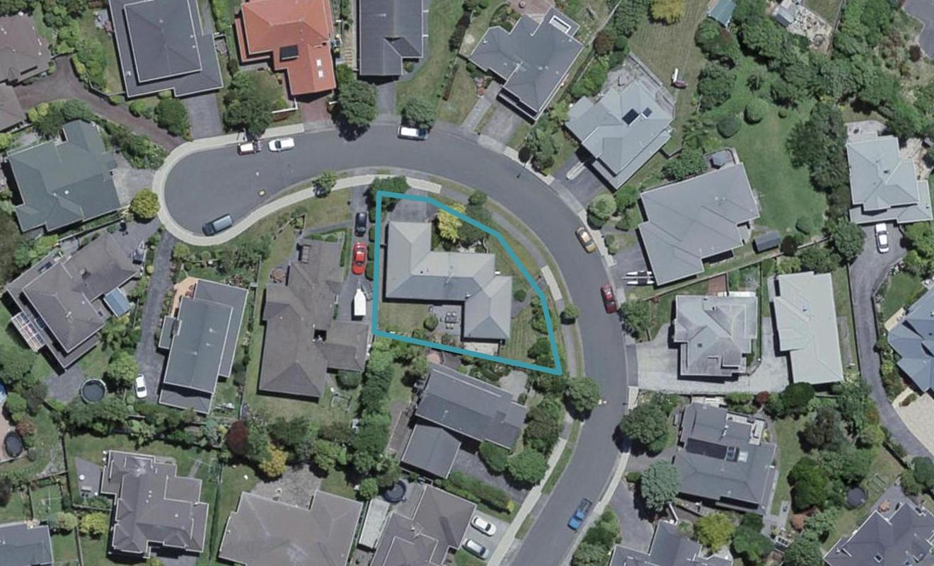 5 Aintree Grove, Churton Park, Wellington - Carousel 1