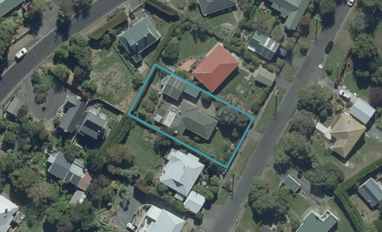 6 Jane Street, Macandrew Bay, Dunedin - Carousel 1