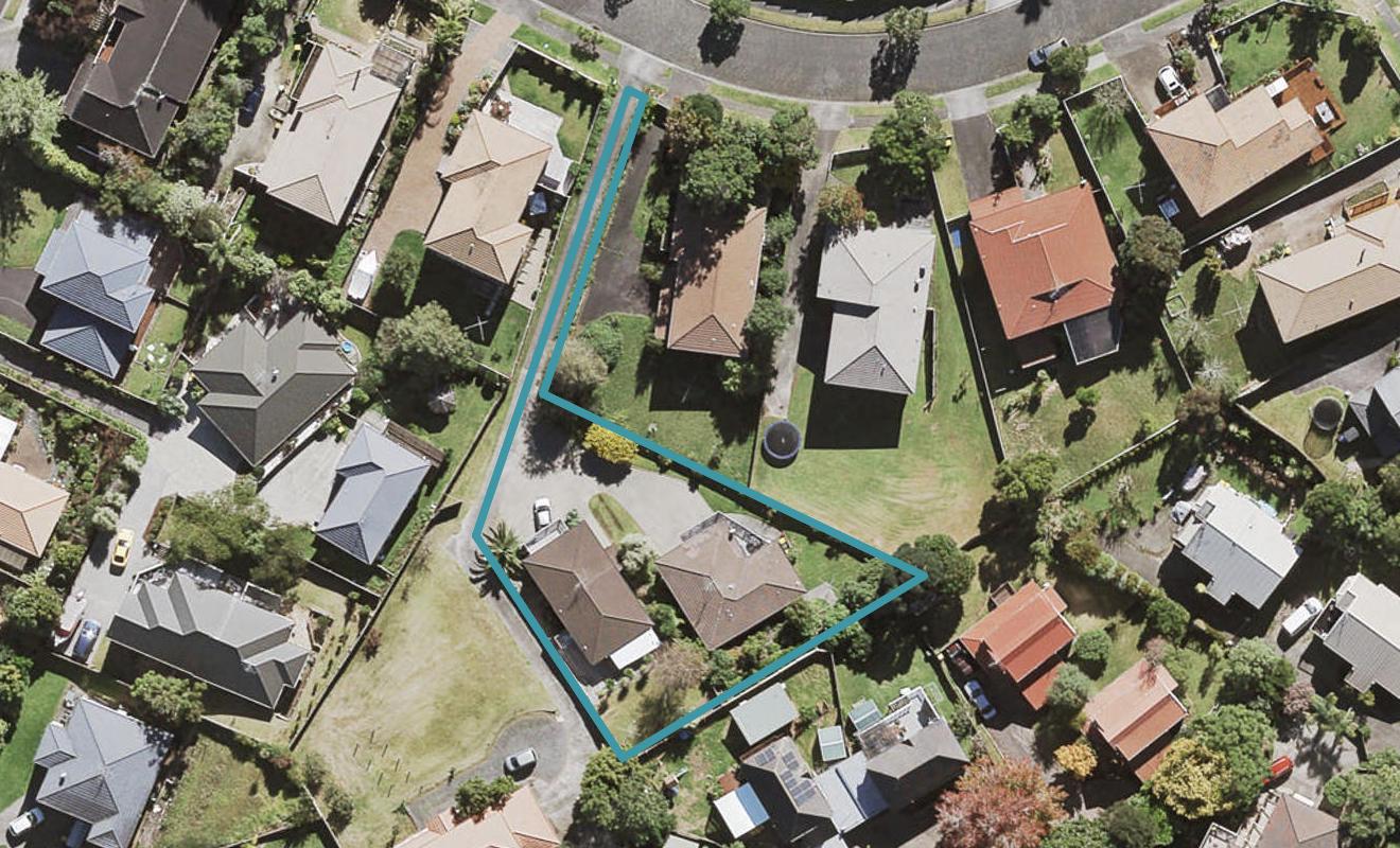 2/10 Chedworth Drive, Glenfield, Auckland - Carousel 1