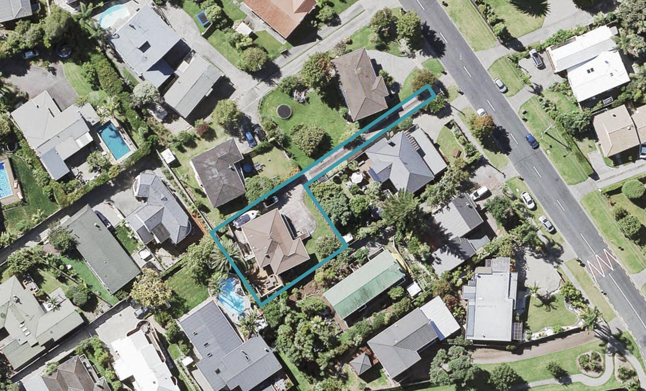 24A LYONS AVE, Murrays Bay, Auckland - Carousel 1