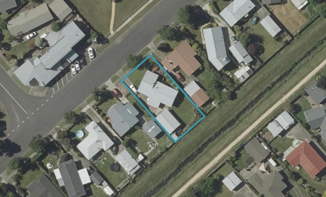 85 Apollo Parade, Milson, Palmerston North - Carousel 1