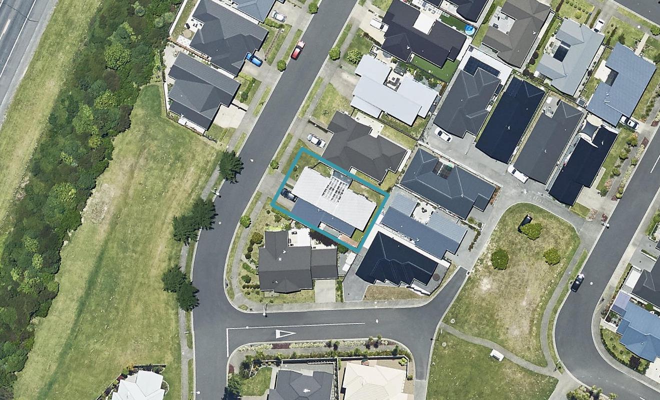 76 Landing Drive, Pyes Pa, Tauranga - Carousel 1