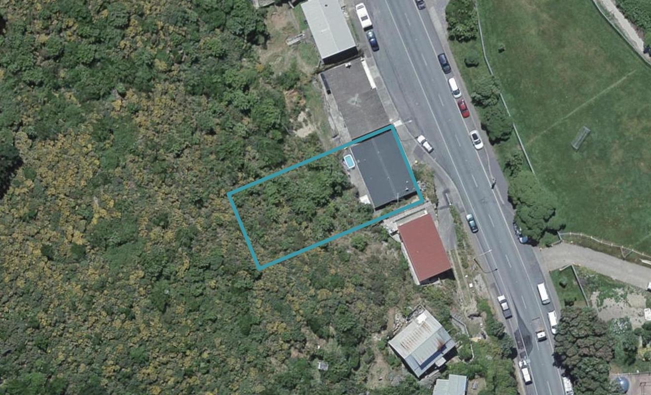 131 Happy Valley Road, Owhiro Bay, Wellington - Carousel 1