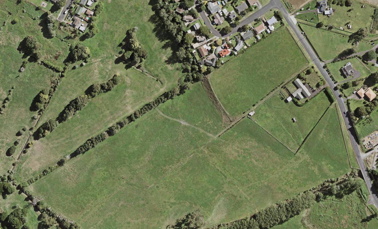 21 Bannockburn Road, Ōpaheke, Papakura - Carousel 1