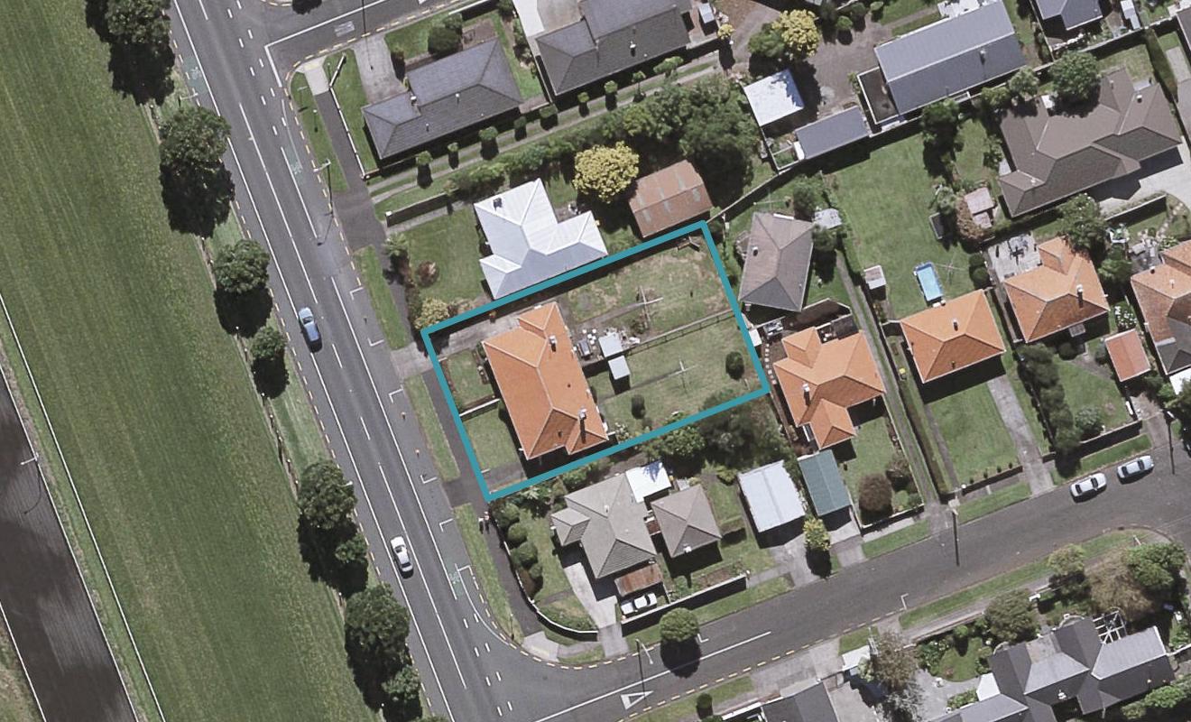 147 Coronation Avenue, Welbourn, New Plymouth - Carousel 1