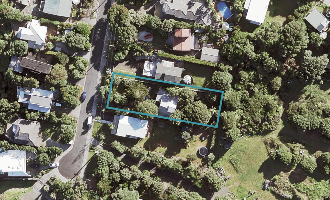 12 Ngatira Road, Waimauku - Carousel 1