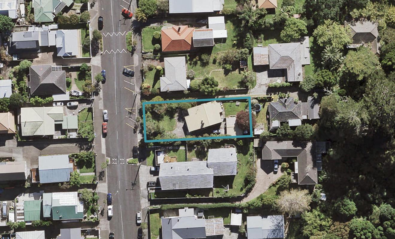 31 Mahara Avenue, Birkenhead, Auckland - Carousel 1