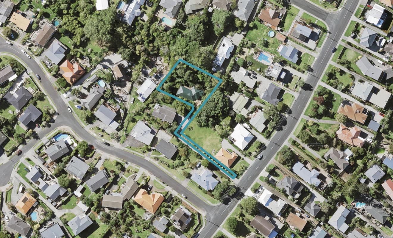 46A Litten Road, Cockle Bay, Auckland - Carousel 1