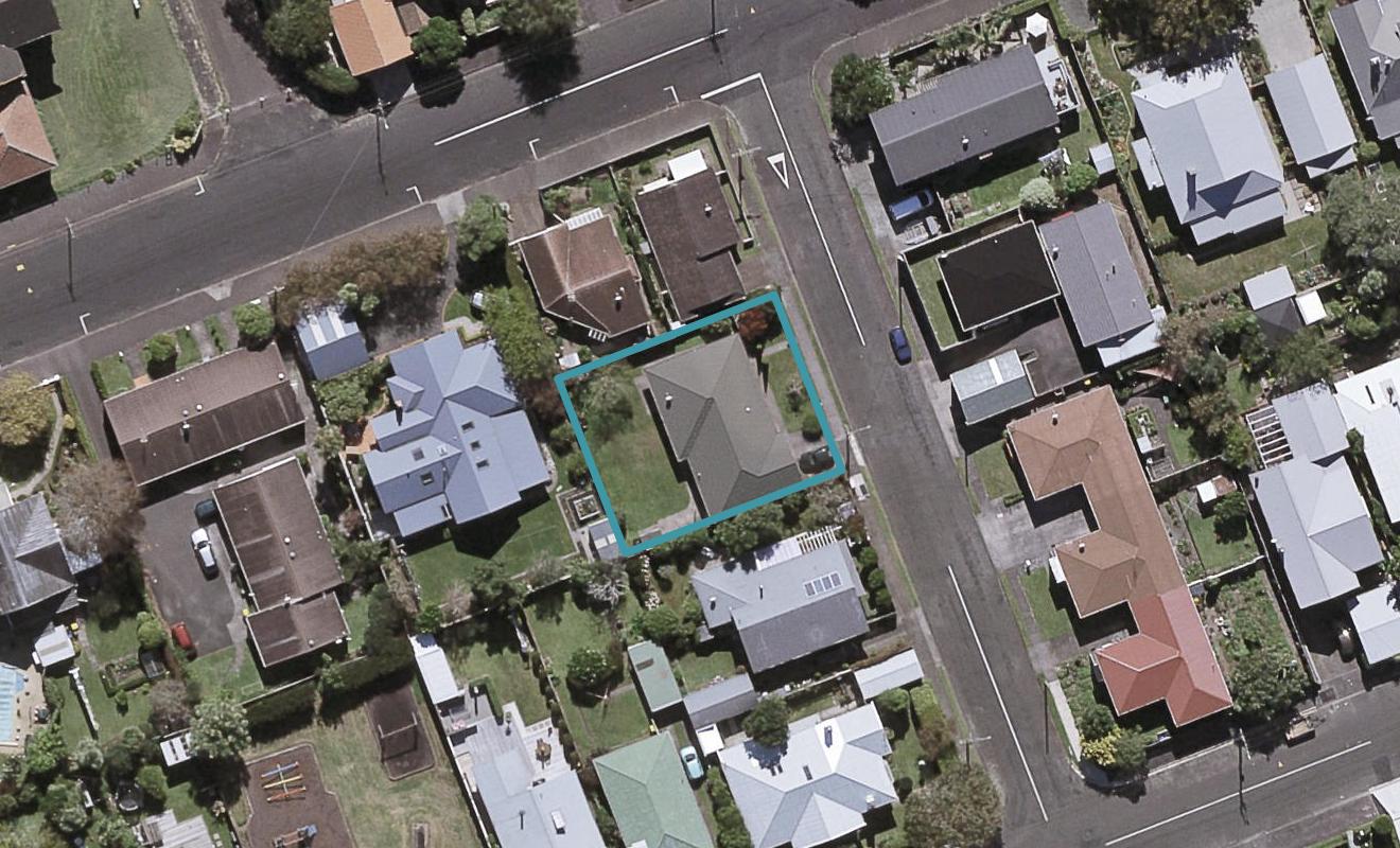 22 Stoke Street, Westown, New Plymouth - Carousel 1