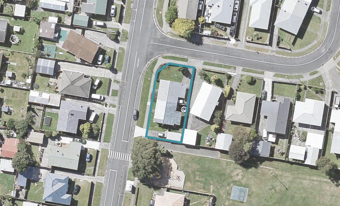 1/2 Matthews Road, Wainuiomata, Lower Hutt - Carousel 1