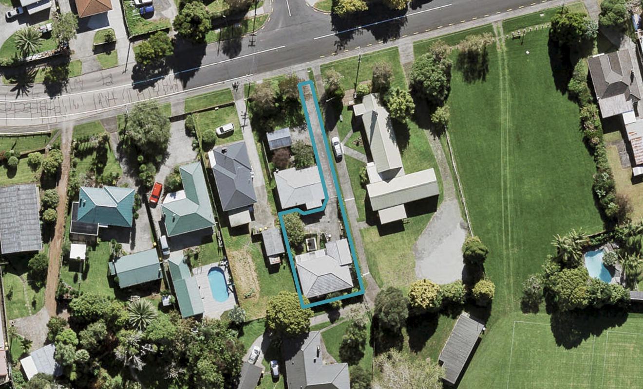 34B Taikata Road, Te Atatu Peninsula, Auckland - Carousel 1