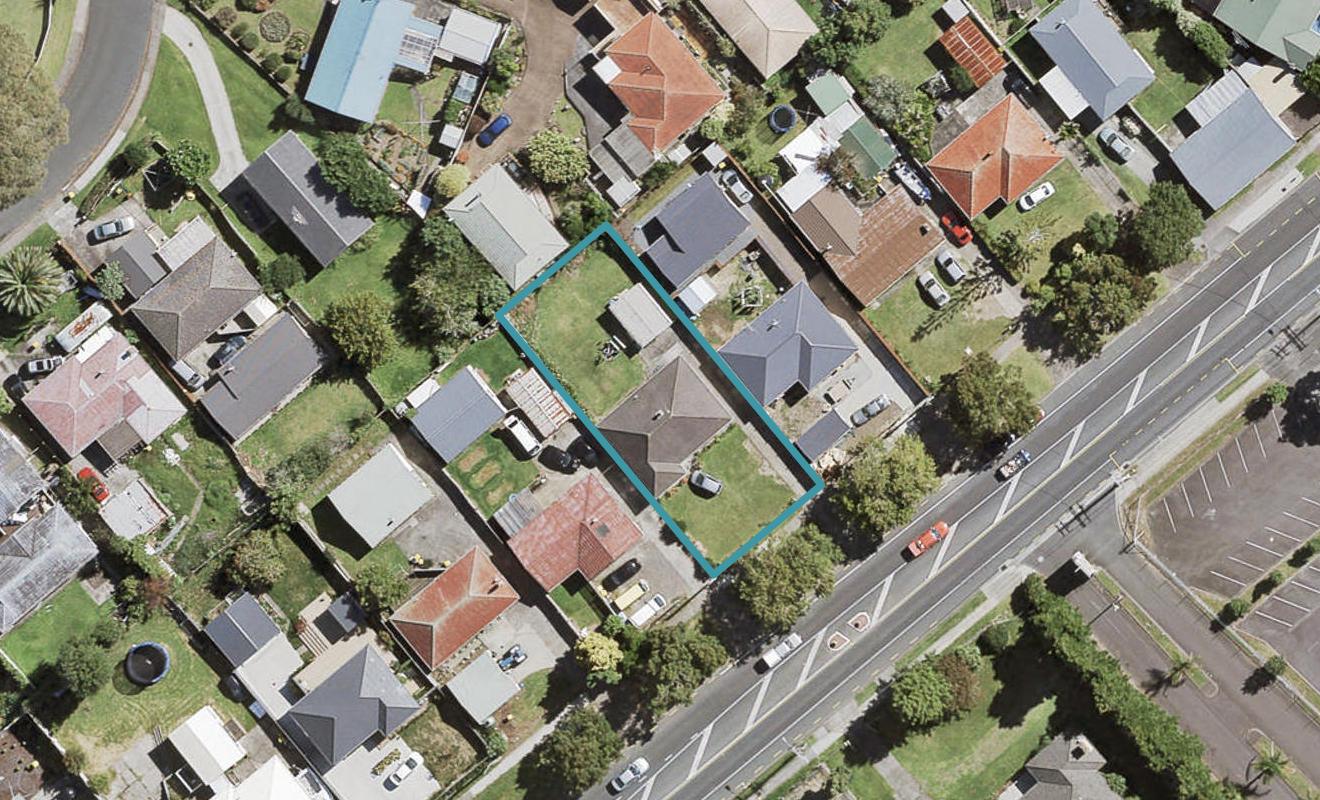 109 Henderson Valley Road, Henderson, Auckland - Carousel 1