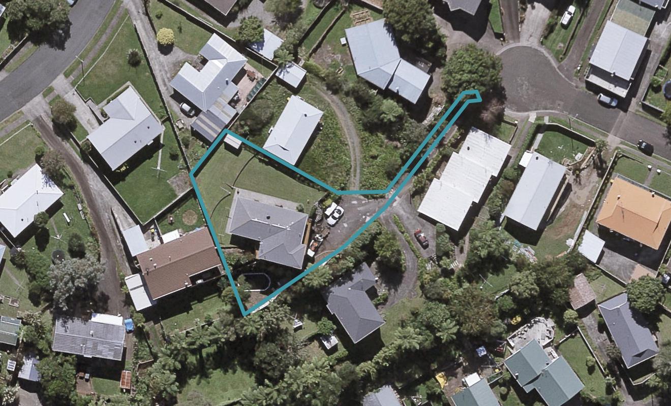 7B Fairview Place, Westown, New Plymouth - Carousel 1