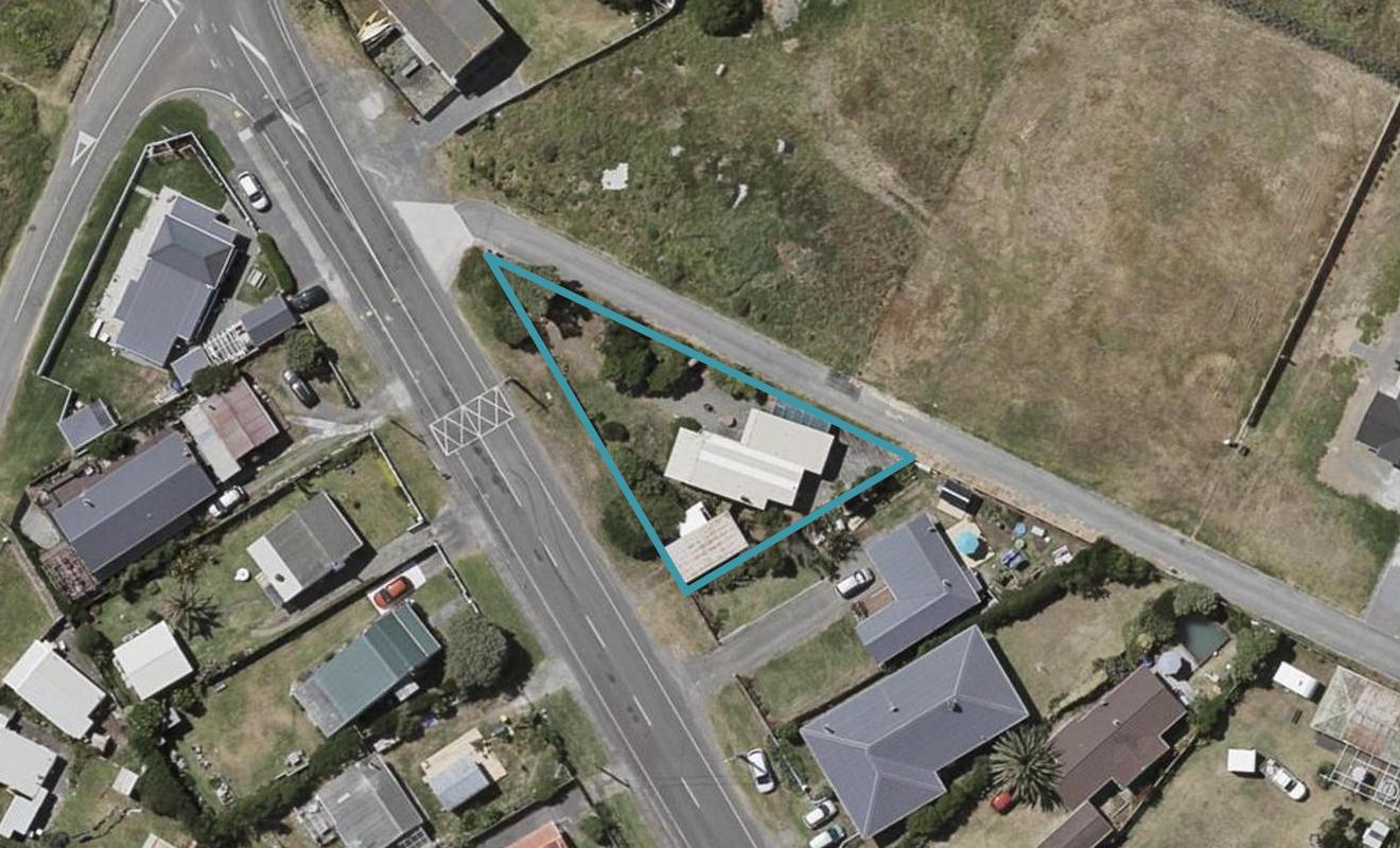 6 Rangiuru Road, Otaki Beach, Otaki - Carousel 1
