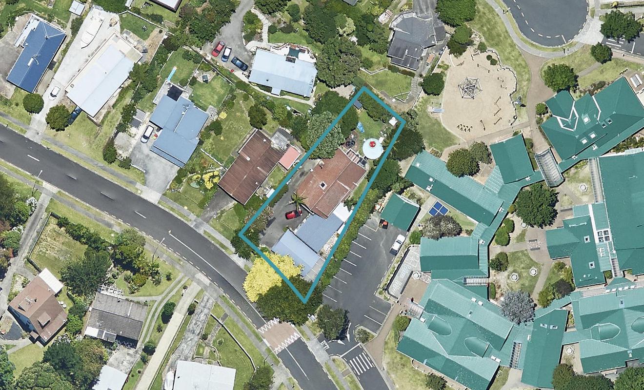 17 Langstone Street, Welcome Bay, Tauranga - Carousel 1
