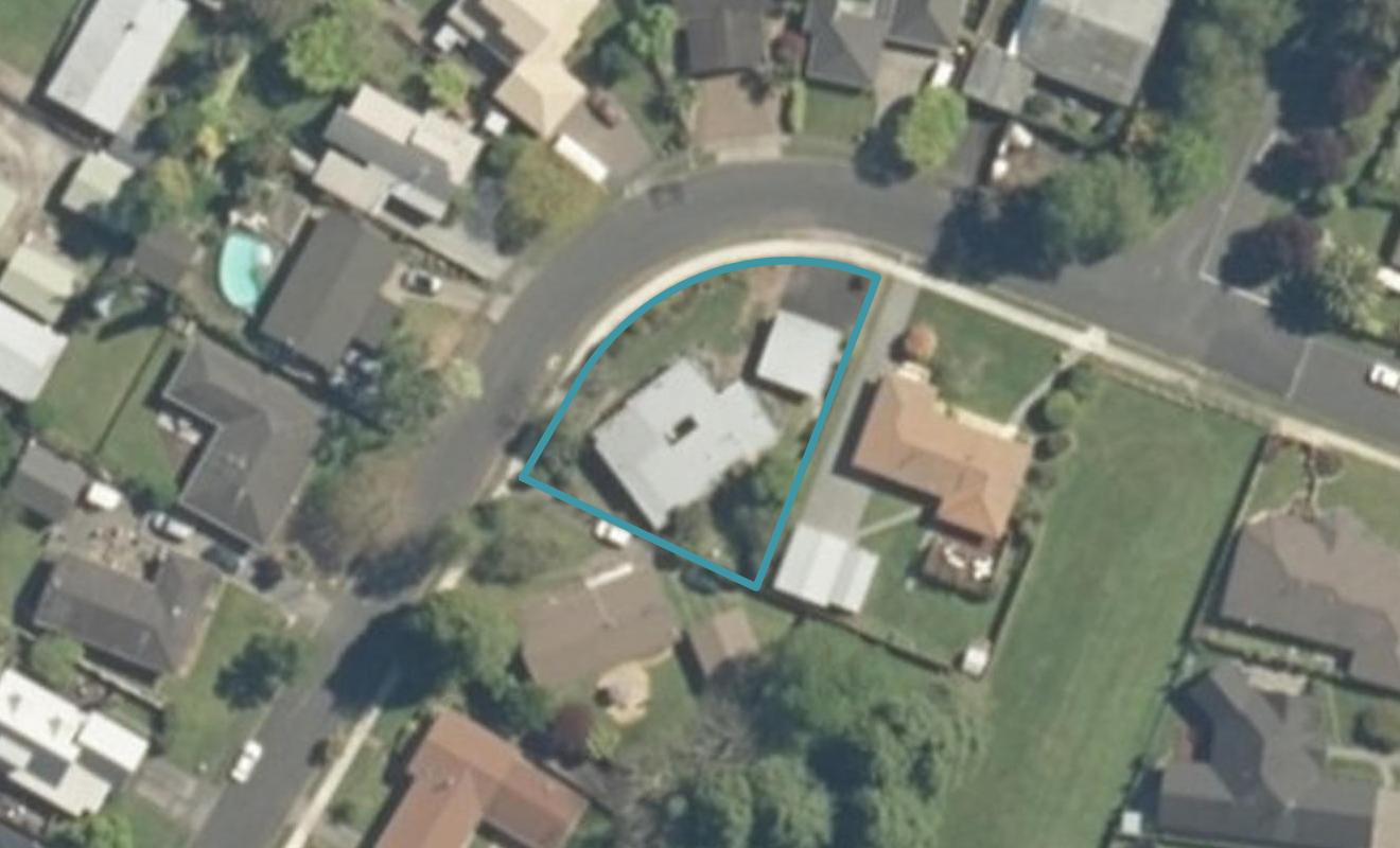 4 Sheridan Crescent, Leamington, Cambridge - Carousel 1