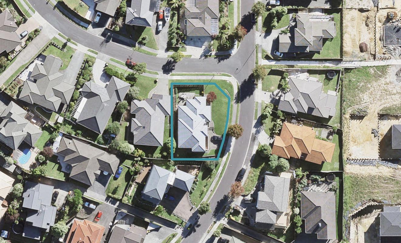 2 Mackwell Road, Fairview Heights, Auckland - Carousel 1