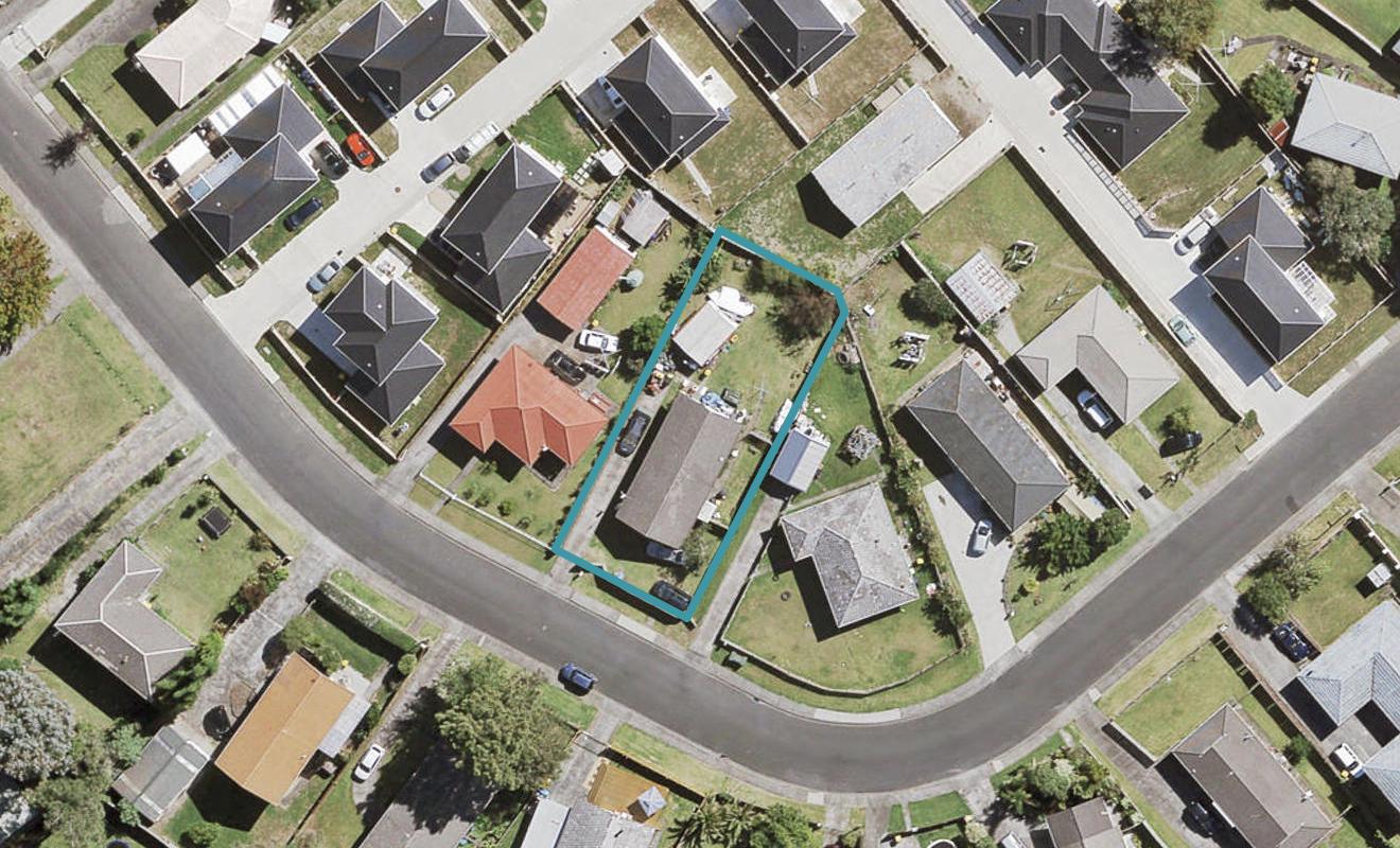35 Coburg Street, Henderson, Auckland - Carousel 1