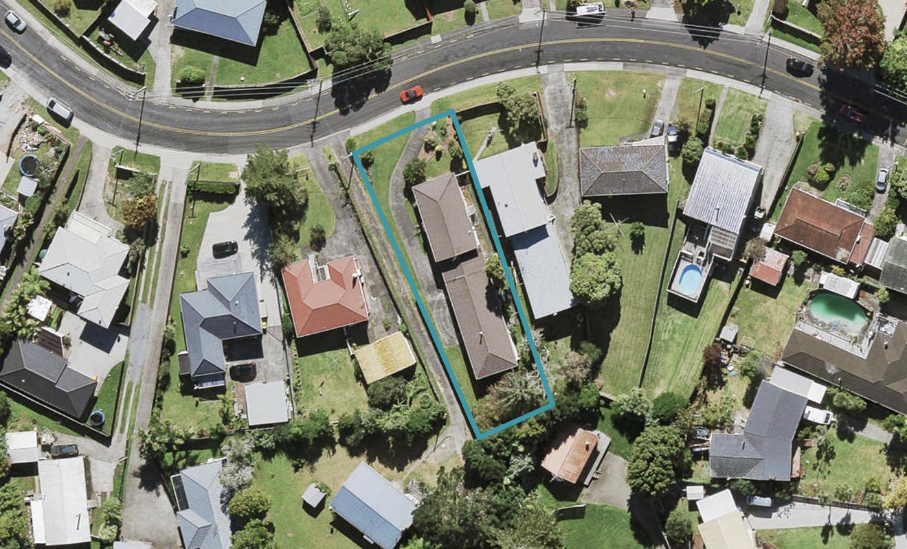 1/51 Royal View Road, Te Atatu South, Auckland - Carousel 1