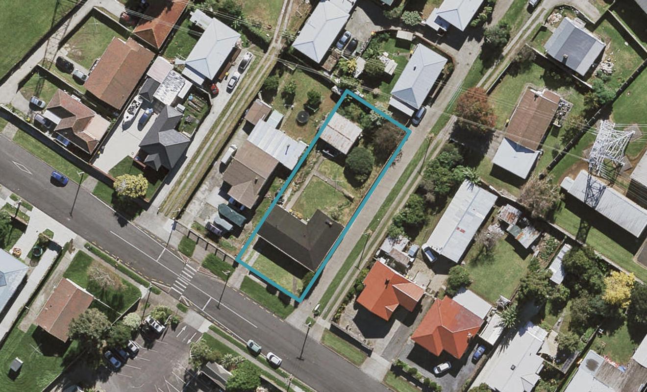 21 Ferguson Street, Mangere East, Auckland - Carousel 1